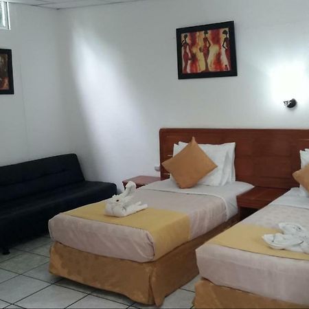 Hotel Dejavu Puerto Ayora  Ngoại thất bức ảnh